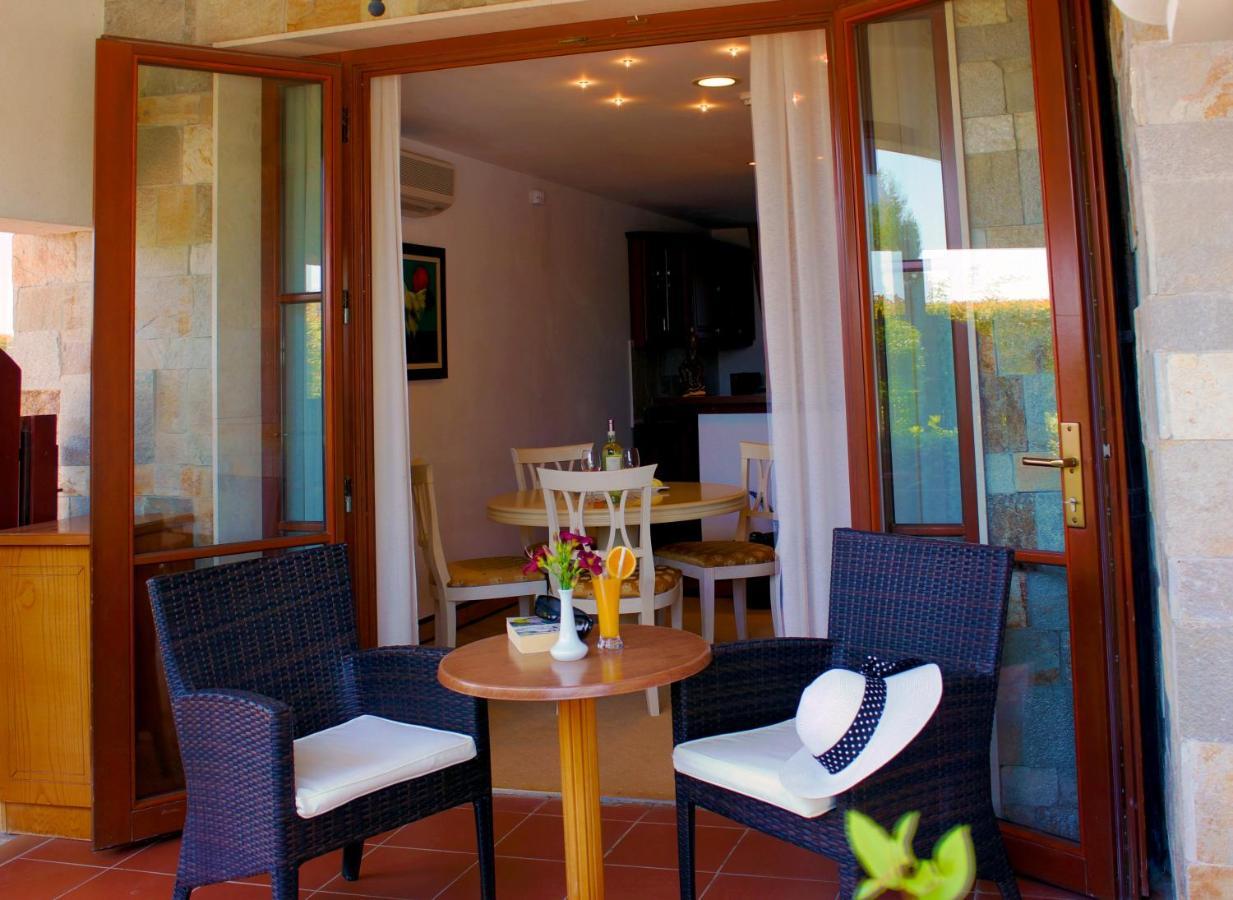 Helena Vip Villas And Suites 써니비치 외부 사진