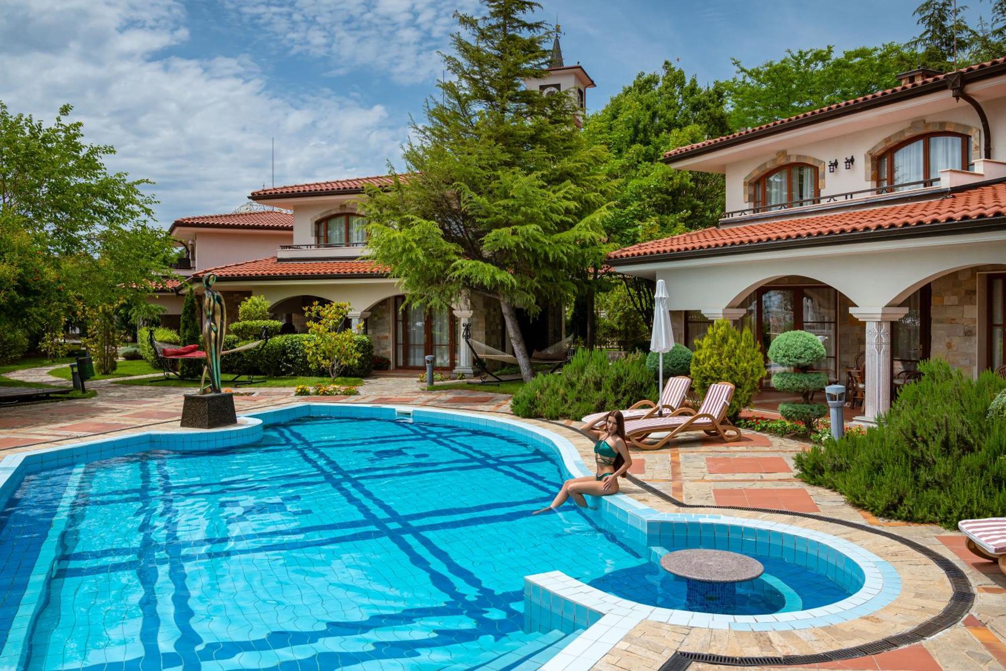 Helena Vip Villas And Suites 써니비치 외부 사진