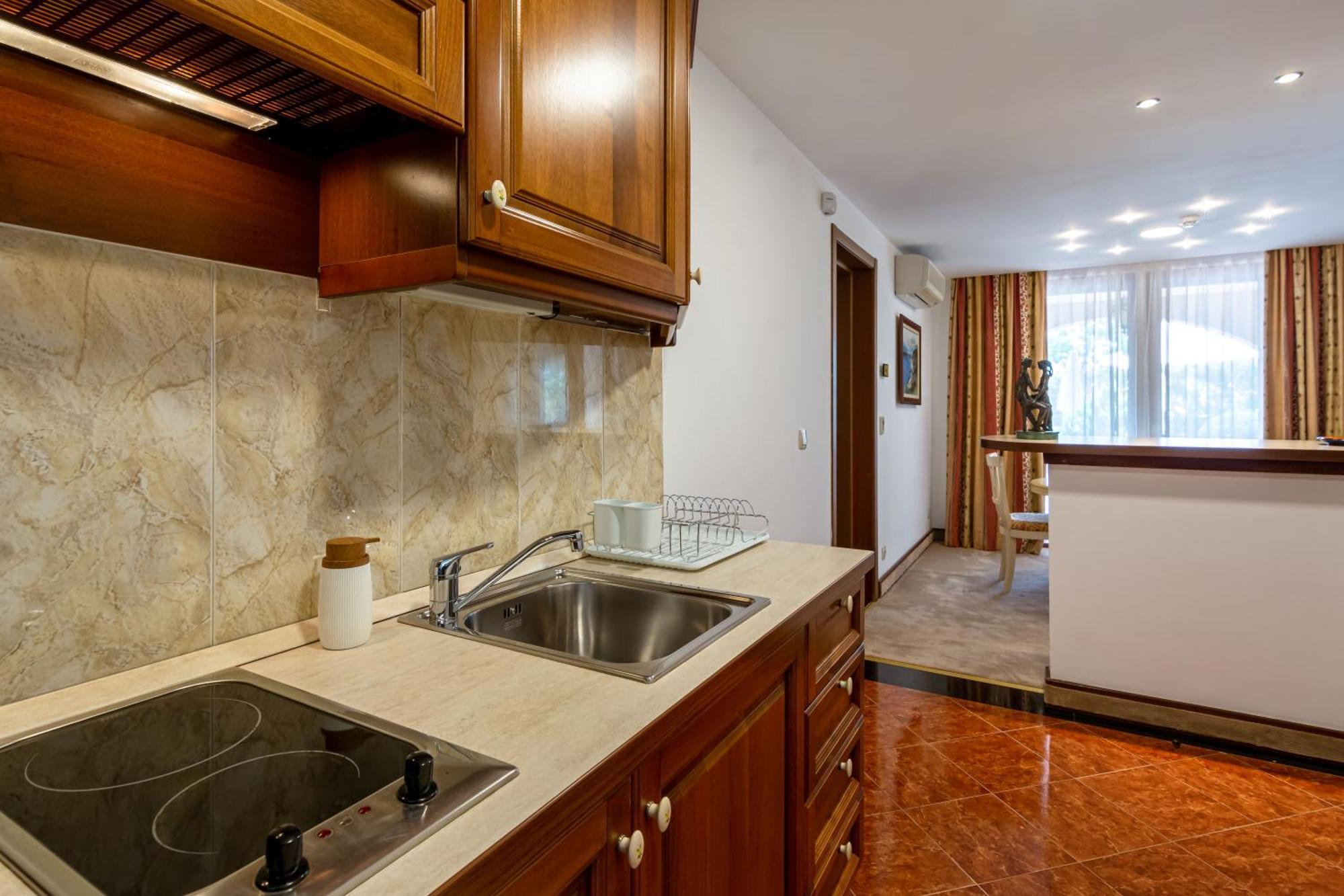 Helena Vip Villas And Suites 써니비치 외부 사진
