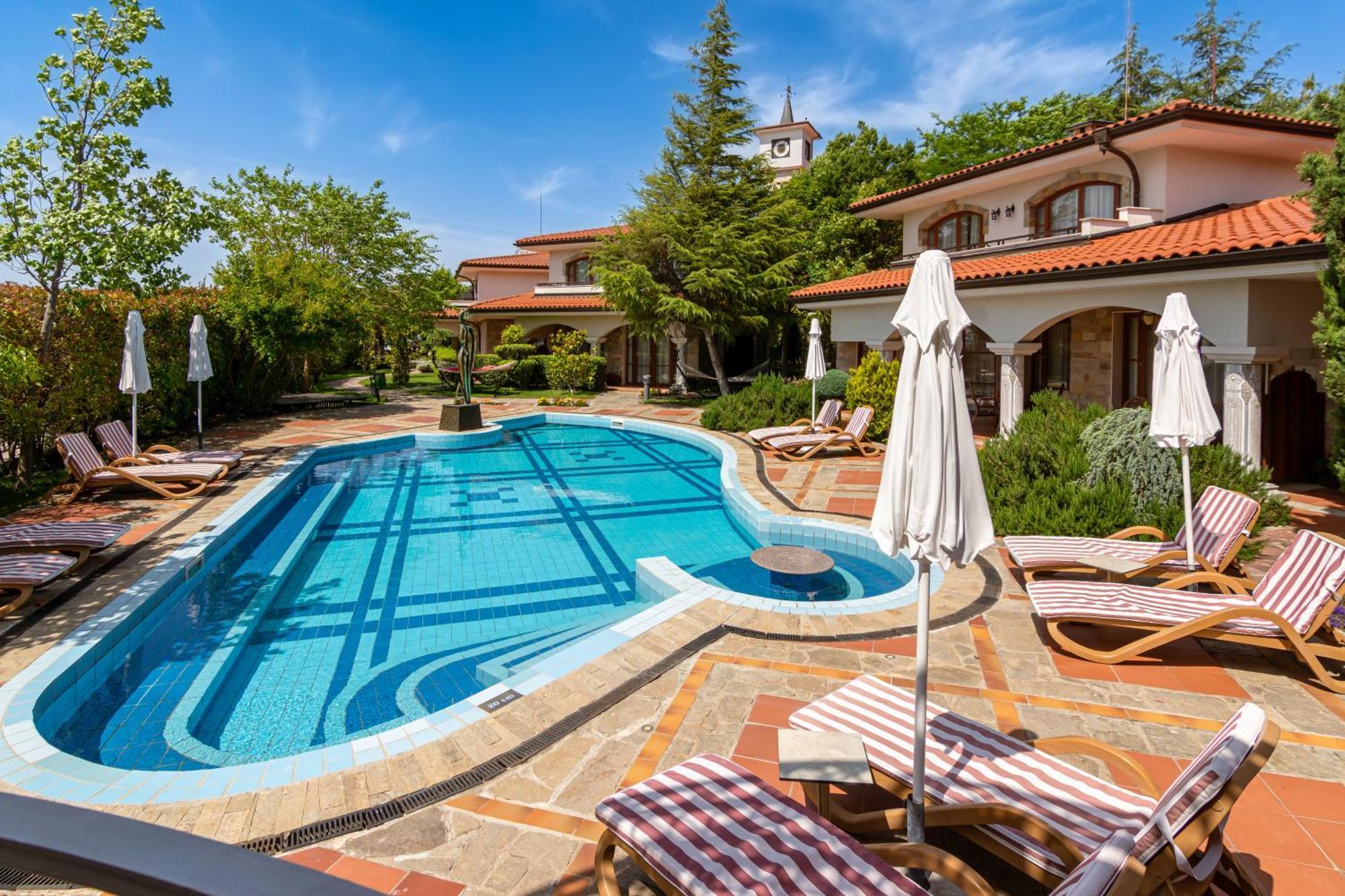 Helena Vip Villas And Suites 써니비치 외부 사진