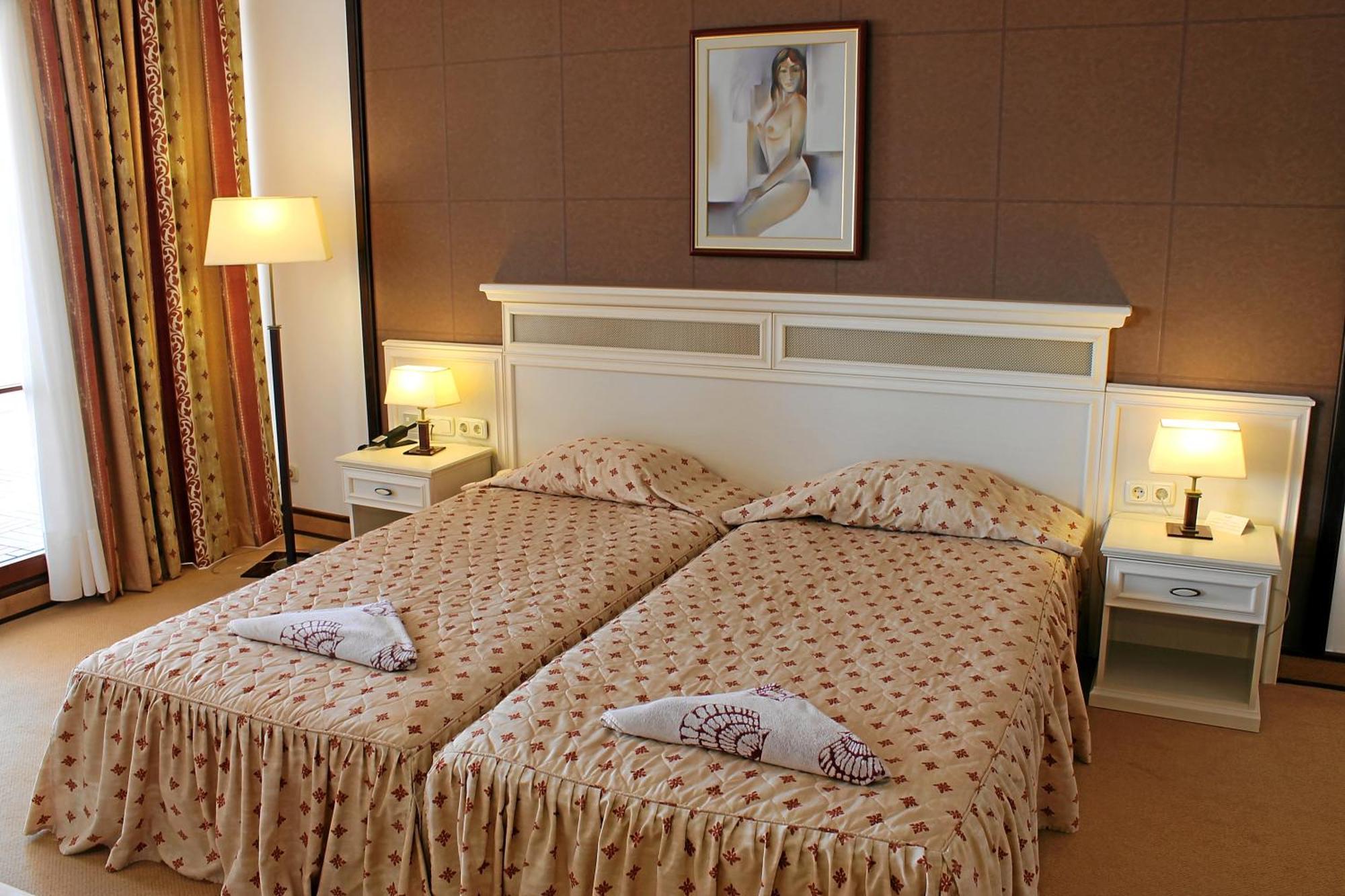 Helena Vip Villas And Suites 써니비치 외부 사진