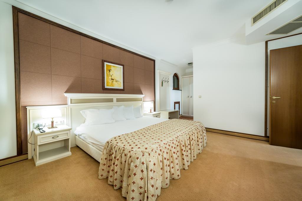 Helena Vip Villas And Suites 써니비치 외부 사진
