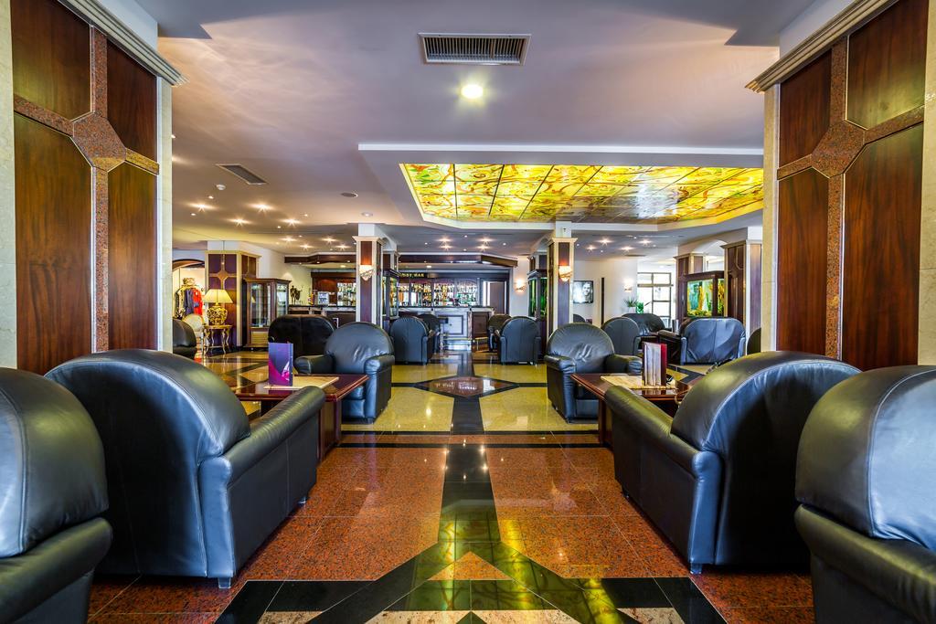 Helena Vip Villas And Suites 써니비치 외부 사진