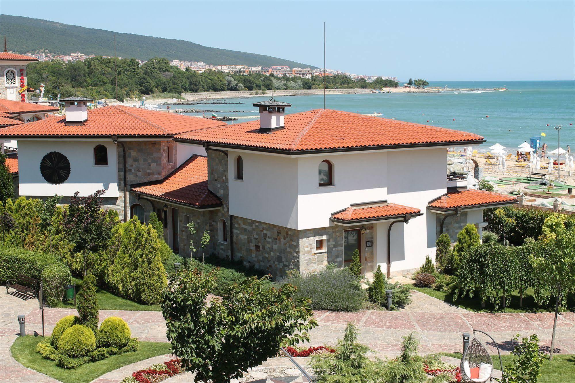 Helena Vip Villas And Suites 써니비치 외부 사진